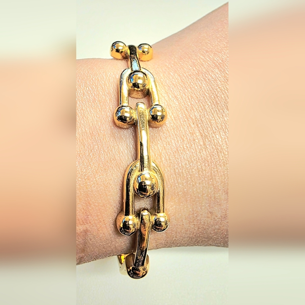 Half Hardware Bangle